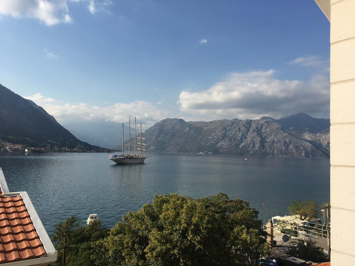 Ferienwohnung Melodia Del Mare Kotor Exterior foto