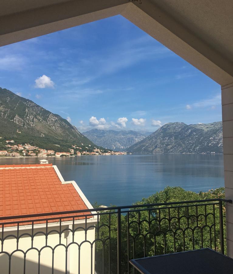 Ferienwohnung Melodia Del Mare Kotor Exterior foto