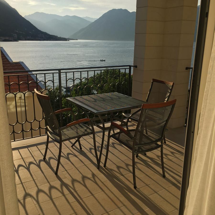 Ferienwohnung Melodia Del Mare Kotor Exterior foto