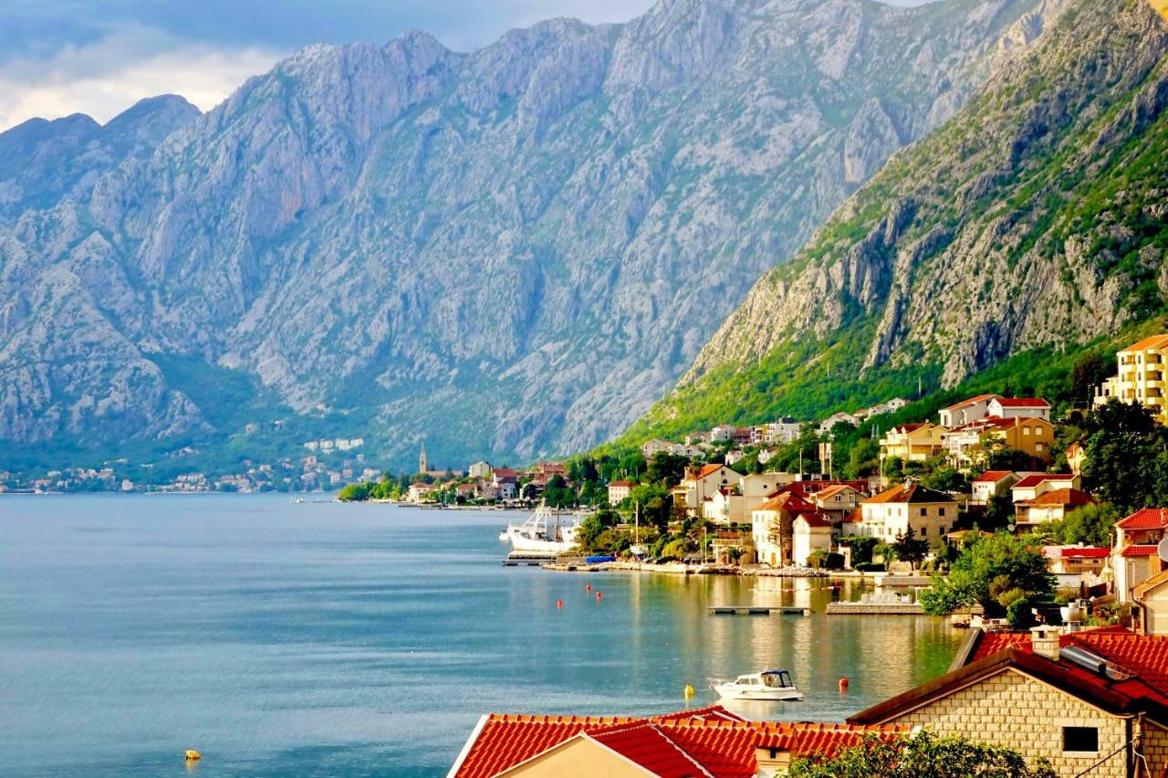 Ferienwohnung Melodia Del Mare Kotor Exterior foto